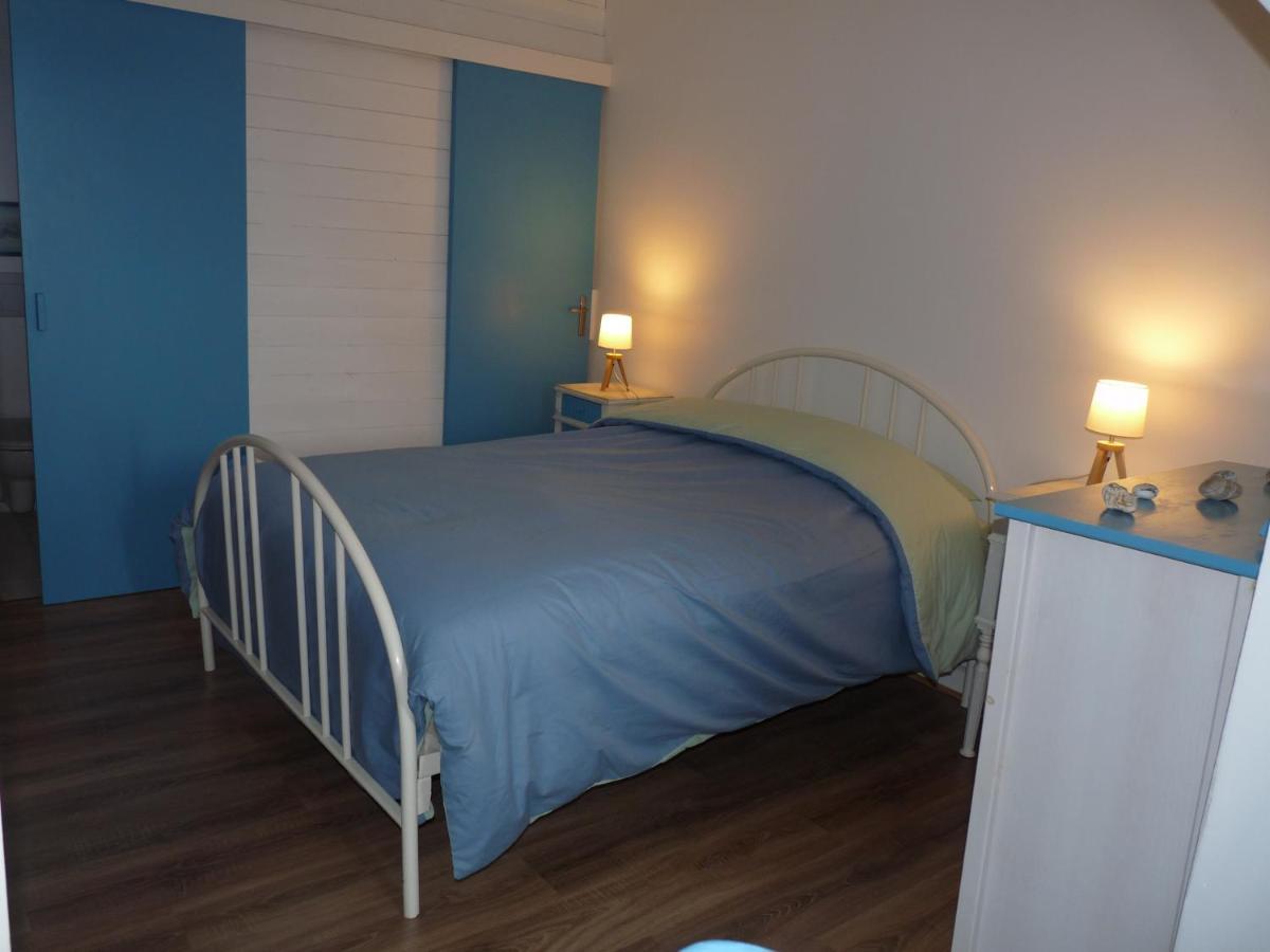 Отель Maison Terre Et Mer Poullan-sur-Mer Экстерьер фото